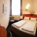 Corveyer Hof 3*