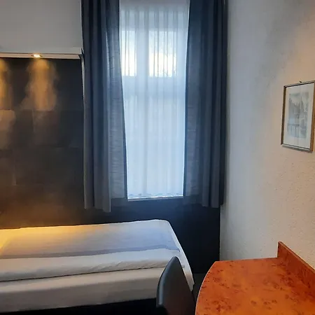 Corveyer Hof 3*